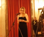 Katarina Radovanović Jeremić se na kraju koncerta zahvaljuje svima koji su omogućili snimanje CDa "Vatrenja"