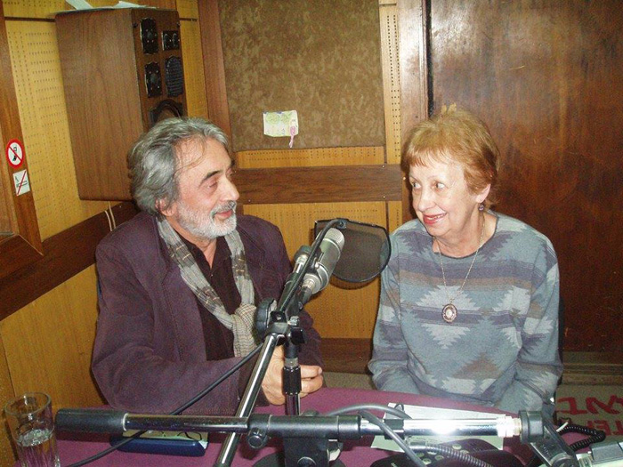 Ivana Trišić i Rade Radivojević u radijskom  studiju Stare Pazove